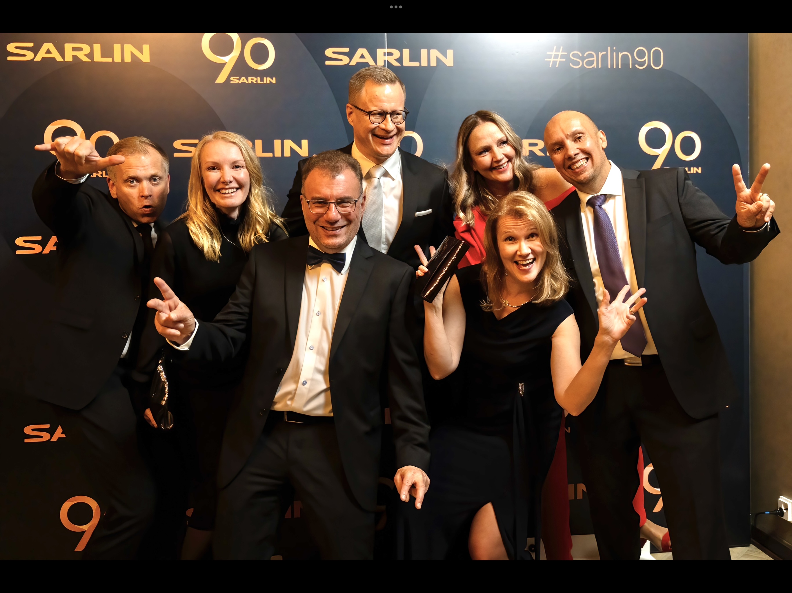 Yhteiskuva Sarlinin 90-vuotisjuhlasta